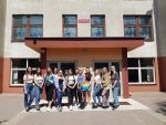 1. Studenci II roku PPW  (grupa 2) przed PS nr 40 w Kielcach