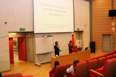 1004. Prof. Agata Chabior, dr Małgorzata Krawczyk-Blicharska