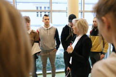 14.	Dyrektor IP z uczniami szkół średnich