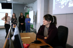 20.	Studenci podczas prezentacji multimedialnej dot. kierunku PPW