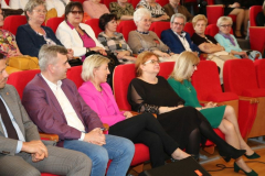208 – prof. Barbara Gawdzik- prorektor ds. kształcenia UJK,  prof. Paulina Forma - dyrektor Instytutu Pedagogiki, Dariusz Meresiński – burmistrz miasta i gminy Daleszyce, Marcin Chłodnicki -wiceprezydent miasta Kielce