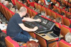 222 – mgr Marcin Pacek – realizator dźwięku
