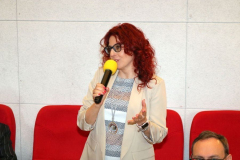 14. Prof. Agnieszka Szplit omawia warunki organizowania wielojęzycznego środowiska uczenia się.
