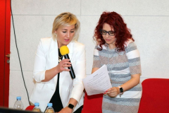 17. Prowadzące 3. część sesji plenarnej online prof. Paulina Forma i prof. Agnieszka Szplit zapowiadają następnego prelegenta.