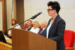 1. Pani Dziekan prof. Mariola Wojciechowska wita wszystkich przybyłych gości i uczestników konkursu wydziałowego oraz seminarium naukowego.