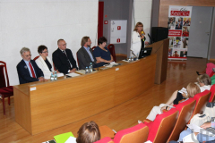 18 –  prelegenci  podczas  sesji plenarnej kongresu