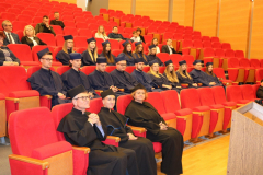 Zdjęcie 2. W pierwszym rzędzie: dr hab. prof. UJK Paweł Kurtek, dr hab. prof. UJK Paulina Forma, dr hab. prof. UJK Ilona Żeber-Dzikowska