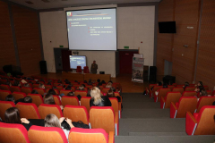 04. Uczestnicy spotkania rekrutacyjnego zebrani na Auli CEART