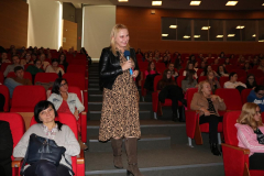 05. dr. Monika Wojtkowiak zabiera głos podczas spotkania z rekruterem Wojskowego Centrum Rekrutacyjnego w Kielcach