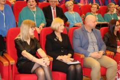 Prorektor ds.. Kształcenia UJK dr hab.. B. Gawdzik, prof. UJK, Wicemarszałek Województwa Świętokrzyskiego R. Janik, Wójt Gminy Raków D. Szpak