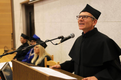 Zastępca Kierownika katedry Psychologii ds. ogólnych dr hab. Paweł Kurtek, prof. UJK