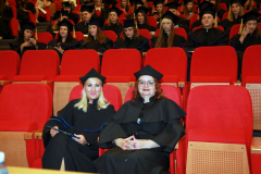 009 prof. Ilona Żeber-Dzikowska prof. Paulina Forma oraz absolwenci