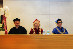 029 od prawej Dziekan WPP prof. Mariola Wojciechowska Prorektor UJK prof. Dorota Kozieł Prodziekan WPP prof. Sławomir Koziej