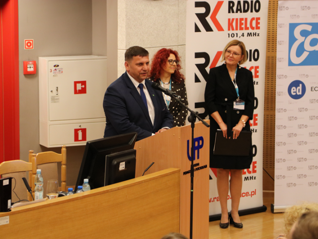 Przemawia wicewojewoda świętokrzyski Michał Skotnicki