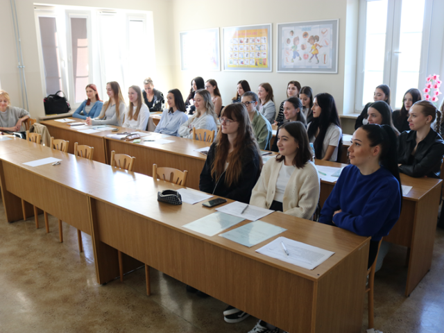 Warsztat: Pedagog/nauczyciel w relacji z uczniem w okresie adolescencji z historią hospitalizacji psychiatrycznej.