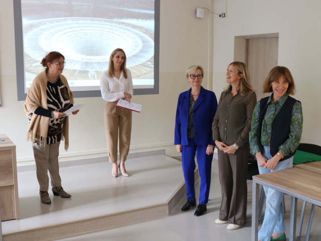 Od prawej - dr.hab prof. UJK Ilona Żeber-Dzikowska, dr Paulina Tamborska,  dr. hab Beata Bednarczuk prof. UMCS, dr Iwona Zwierzchowska, dr Małgorzata Centner-Guz 