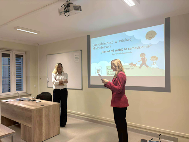 od lewej mgr Urszula Kaźmierska, dr Paulina Tamborska