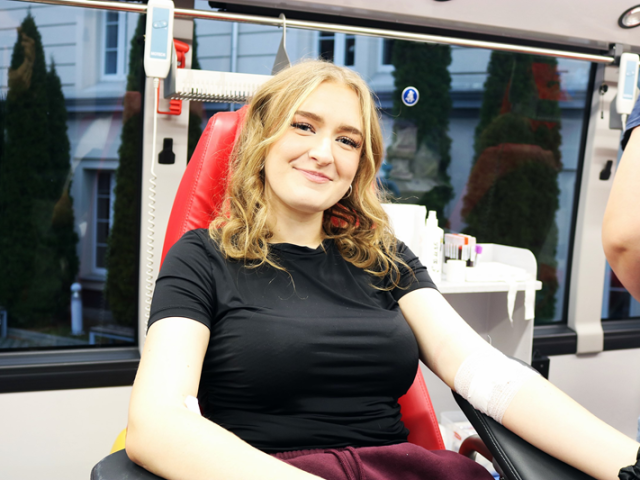 2511-F009-IMG_5663_800x533