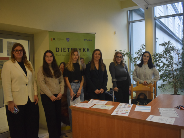 2512-F002-_DSC0027_1200x801