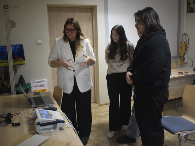 2512-F007-_DSC0154_1200x801