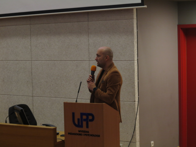 2512-F023-IMG_4874_1200x900