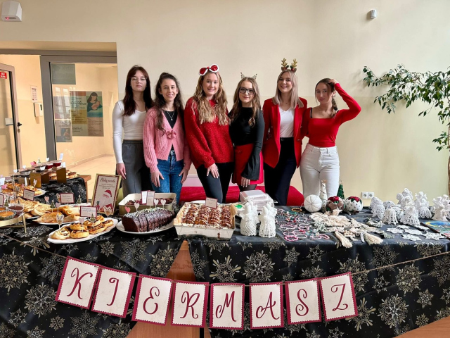 Członkinie Studenckiego Koła Naukowego „Elementarni”