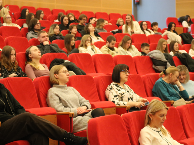 2512-F013-13-IMG_5977_1200x800