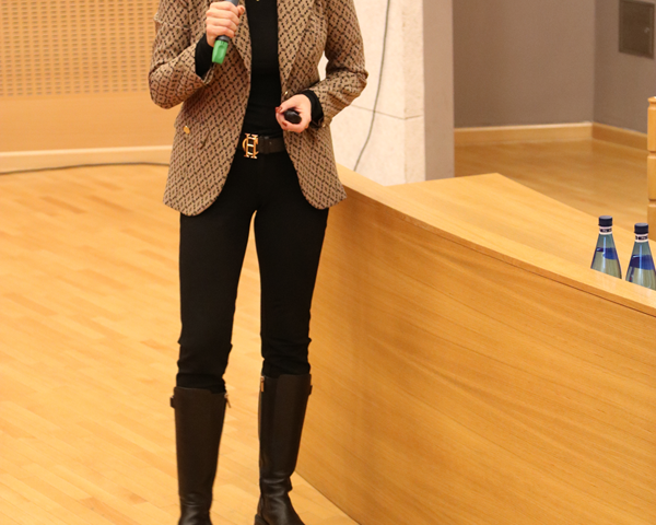 2512-F016-16-IMG_6055_1200x800