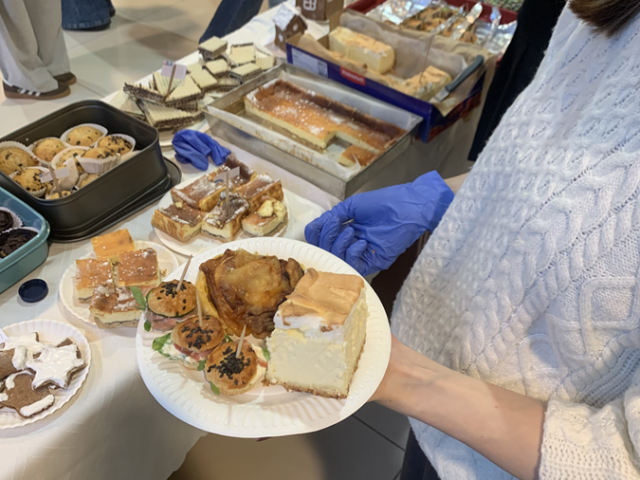 Wypieki przygotowane przez Studenckie Koło Naukowe "DO DZIEŁA!"