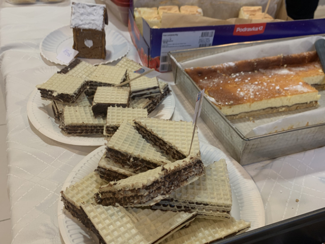 Wypieki przygotowane przez Studenckie Koło Naukowe "DO DZIEŁA!"