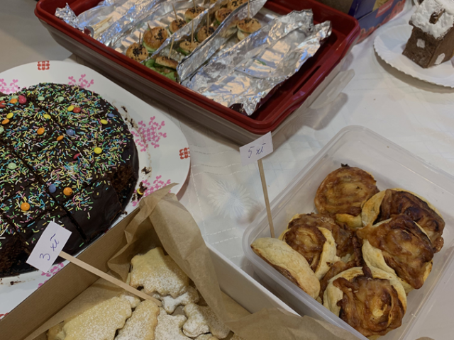 Wypieki przygotowane przez Studenckie Koło Naukowe "DO DZIEŁA!"