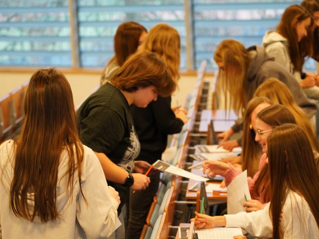 Uczennice Liceum Ogólnokształcącego w Staszowie i studentki kierunku Psychologia
