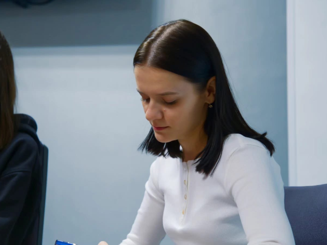 7- członkini SKN „Elementarni”- Magdalena Szczepańska- źródło: Radio Fraszka UJK 