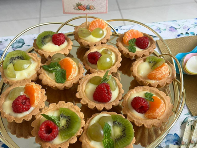 14- przygotowane wypieki przez członkinie SKN „Elementarni”