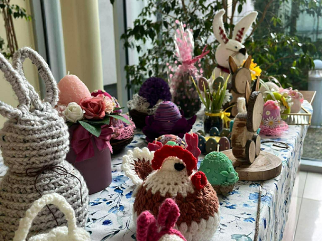 16- przygotowane ozdoby przez członkinie SKN „Elementarni”