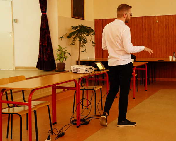 2603-F009-DSC01841_1200x800