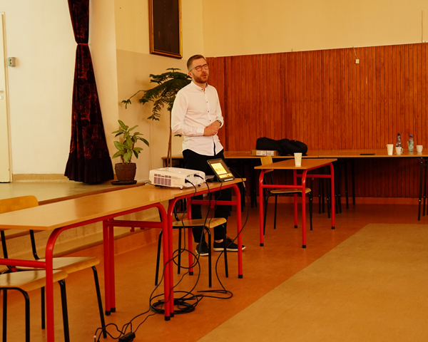 2603-F010-DSC01842_1200x800