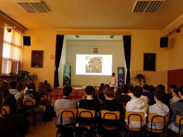 2603-F011-DSC01846_1200x800