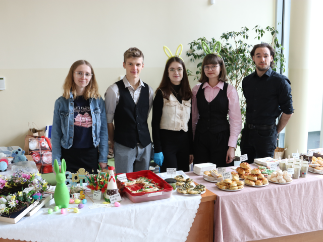 Członkowie SKN "Do Dzieła!"