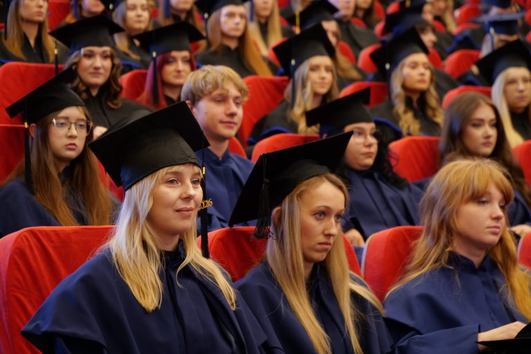 Z dumą w przyszłość! Graduacja 2026 na Wydziale Pedagogiki i Psychologii UJK